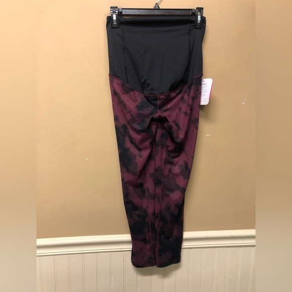 Isabel Maternity Active Legging Cross Over Panel Size XS NWT - Picture 1 of 8